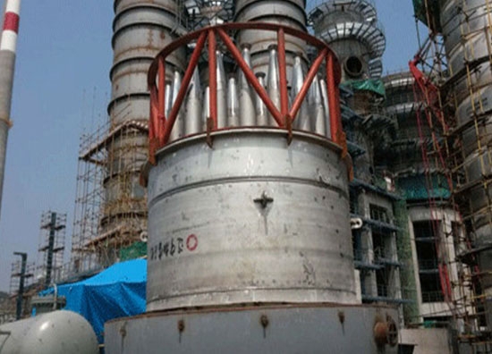 Three rotating field hoisting of DMTO regenerator